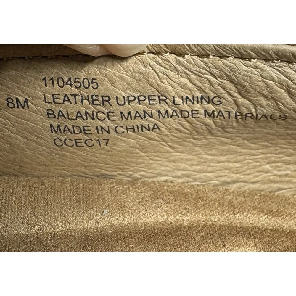 SOFFT‎ Heels Women's Size 8 Nude Leather Slip On Shoes NWOB